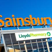 Lloyds Pharmacy will be shutting branches in Sainsbury's
