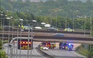 M25 closed in both directions by police after early morning crash