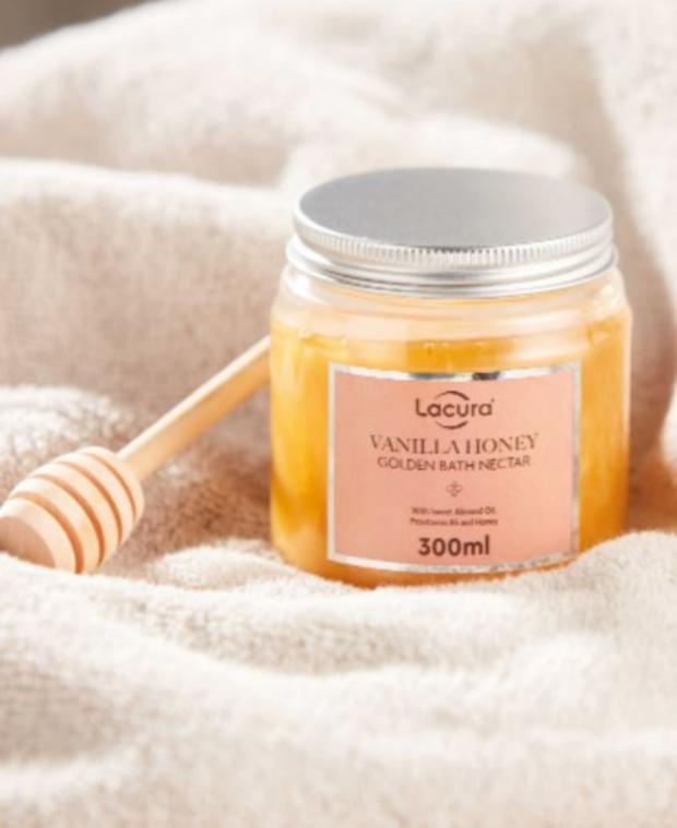 Times Series: Lacura Vanilla Honey Bath (Aldi)