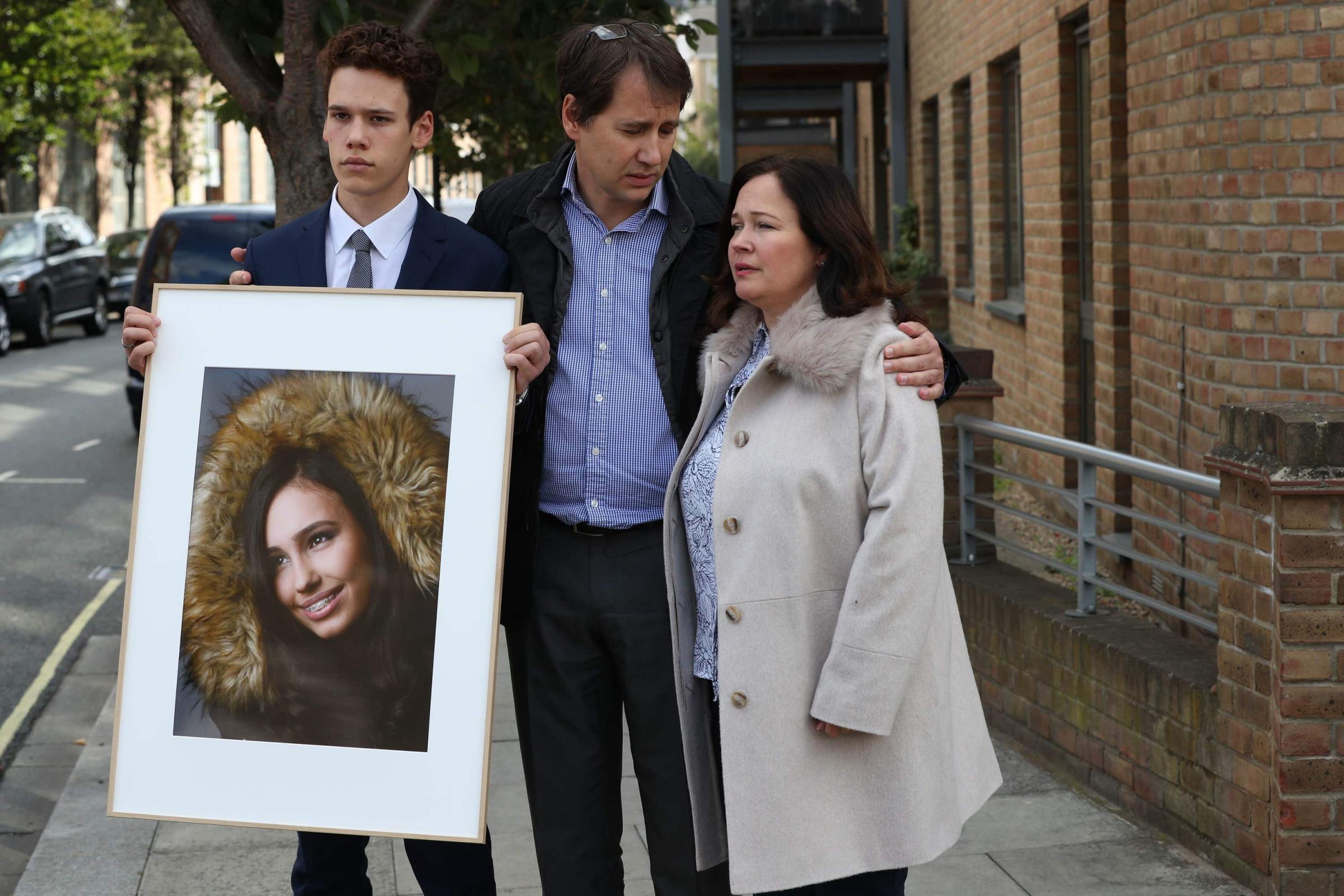 Parents of Pret allergy death teenager set up clinical trial to find treatment