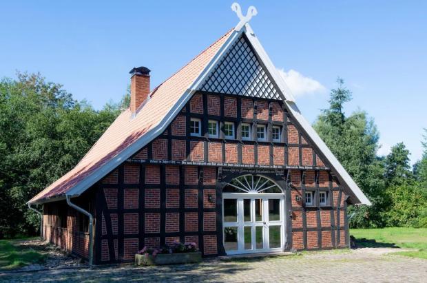 Times Series: Waldhaus.  Barrel sauna in elegant half-timbered house - Rieste, Germany.  1 credit