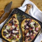 Recipe: Naan bread pizza with Sweetfire beetroot