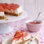Simple Sweet Eve Strawberry Cheesecake