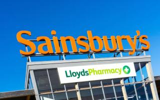 Lloyds Pharmacy will be shutting branches in Sainsbury's